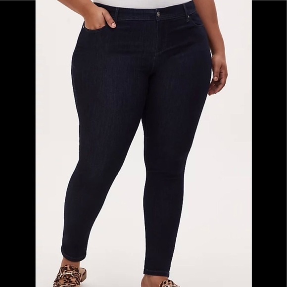 Torrid/ MIDFIT SKINNY SUPER SOFT MID-RISE JEAN / 14R - Picture 3 of 16